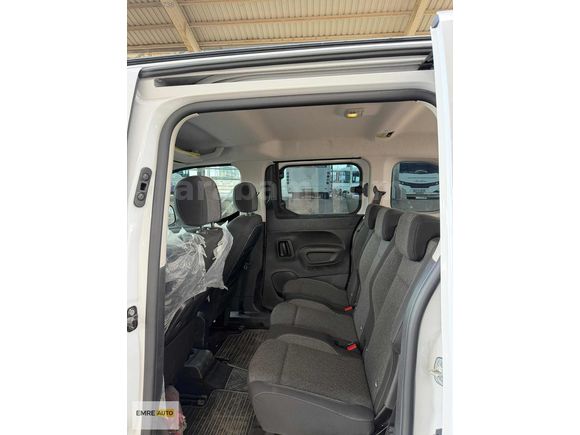 2025 OPEL COMBO 1.5D ESSENTİAL OTOMATİK HATASIZ BOYASIZ