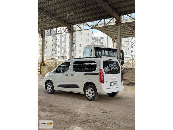2025 OPEL COMBO 1.5D ESSENTİAL OTOMATİK HATASIZ BOYASIZ