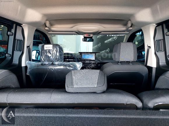 2026 OPEL COMBO / OTOMATİK VİTES-LANSMAN RENK-ORJ. SADECE 400 KM