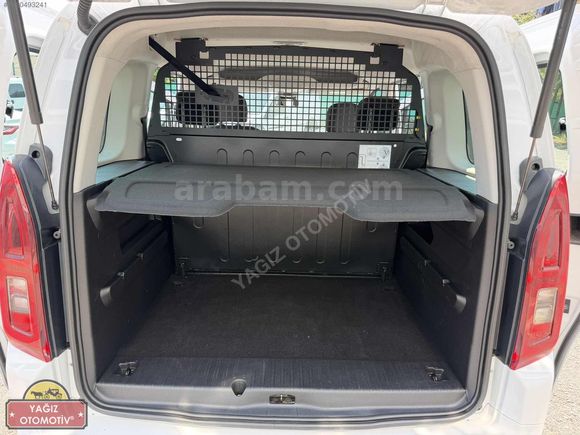 2024 OPEL COMBO 1.5D 130 HP ESSENTİAL PAKET 82.000 KM