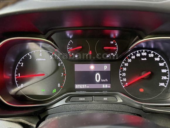 2024 COMBO ULTIMATE 73.000 KM BOYASIZ CAM TAVAN