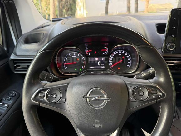 2024 COMBO ULTIMATE 73.000 KM BOYASIZ CAM TAVAN