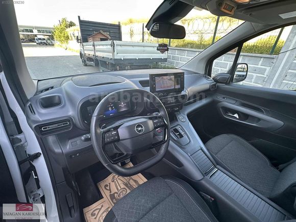 YATAĞAN KARDEŞLER OTODAN 2025 OPEL COMBO CAM TAVAN BOYASIZ 28KM
