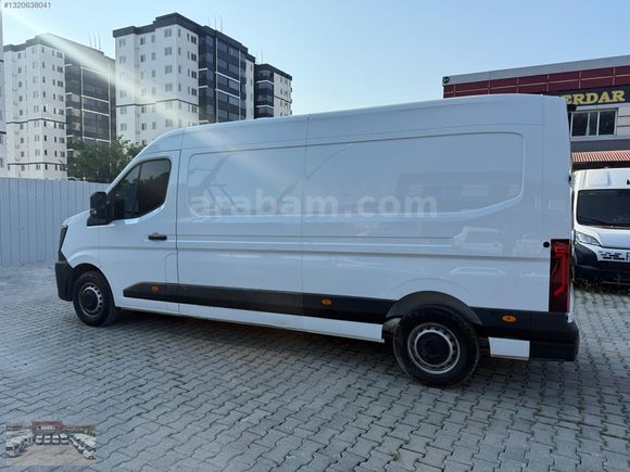 2025 ÇIKIŞLI 13m3 MASTER 40 BİN KM DE BOYASIZ FATURALI GARANTİLİ