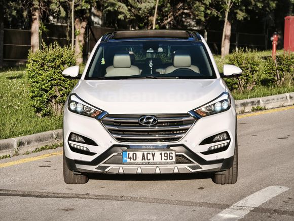 Sahibinden Hyundai Tucson 1.6 T-GDi Elite Plus 2015 Model  170.000 km Beyaz