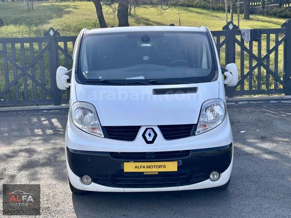 RENAULT TRAFİC // 2013 // 330 Bin Km // TERTEMİZ // BAKIMLI