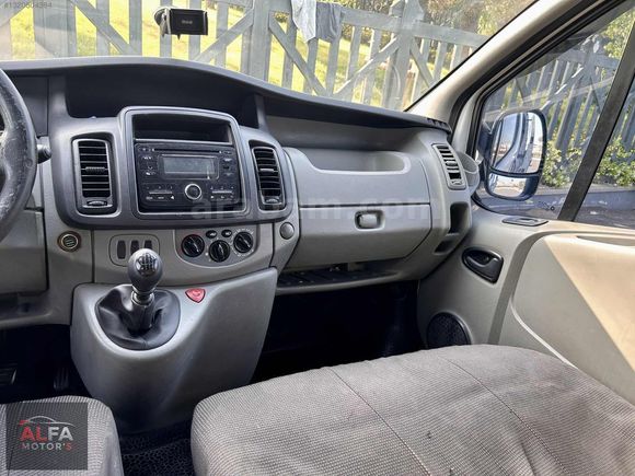 RENAULT TRAFİC // 2013 // 330 Bin Km // TERTEMİZ // BAKIMLI