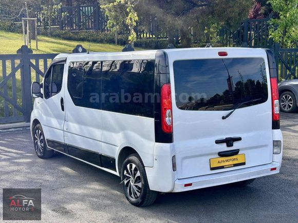 RENAULT TRAFİC // 2013 // 330 Bin Km // TERTEMİZ // BAKIMLI