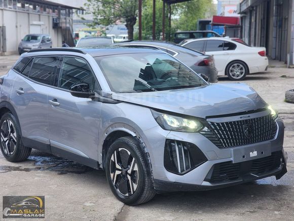 2025 MODEL HASAR KAYITSIZ PLAKALI 28000'DE 1,2 PURETECH ALLURE