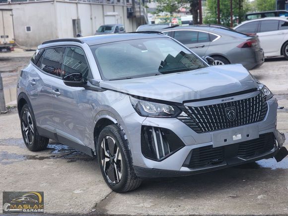 2025 MODEL HASAR KAYITSIZ PLAKALI 28000'DE 1,2 PURETECH ALLURE