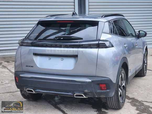 2025 MODEL HASAR KAYITSIZ PLAKALI 28000'DE 1,2 PURETECH ALLURE