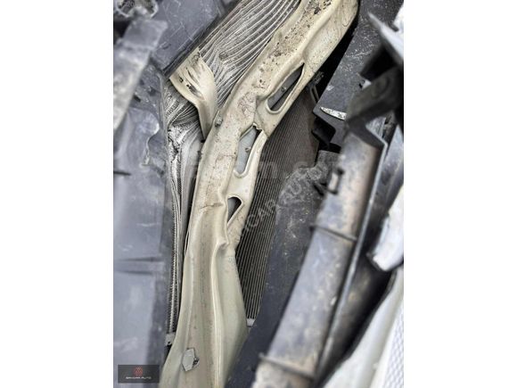 2023 Musso Grand Otomatik Makyajlı Kasa