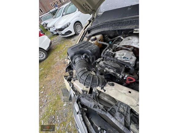 2023 Musso Grand Otomatik Makyajlı Kasa