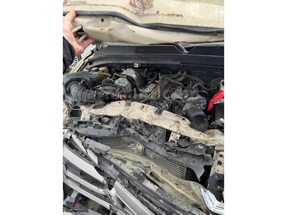 2023 Musso Grand Otomatik Makyajlı Kasa