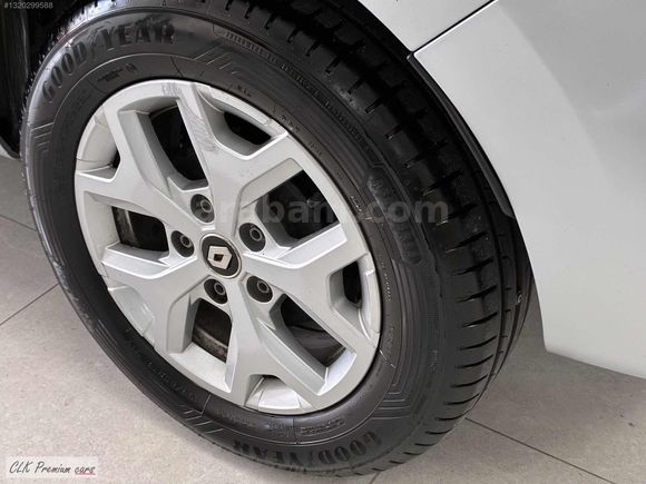 "CLK_Premium_cars"-2021_EXPRESS_1.5_TOUCH_HATASIZ_32.KM'DE