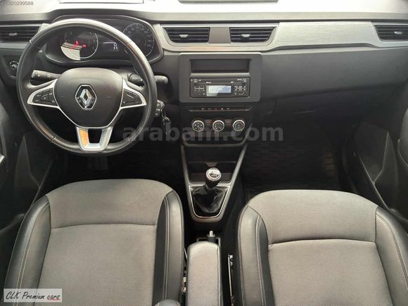 "CLK_Premium_cars"-2021_EXPRESS_1.5_TOUCH_HATASIZ_32.KM'DE