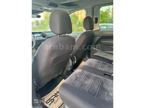 %20 KDV'Lİ 2025 OTOM. VOLKSWAGEN CADDY 2.0 TDİ STYLE