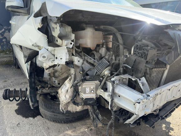 2022 FORD COURİER PLAKALI RUHSATLI MUAYNELİ