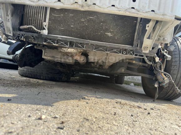 2022 FORD COURİER PLAKALI RUHSATLI MUAYNELİ