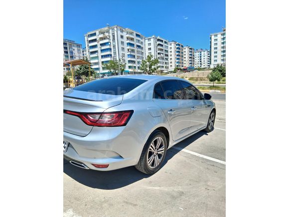 Sahibinden Renault Megane 1.3 TCe Touch 2023 Model