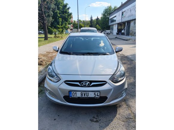 Sanayiye hiç gitmemiş Hyundai Accent blue mode plus