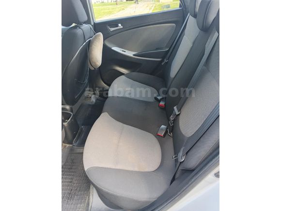 Sanayiye hiç gitmemiş Hyundai Accent blue mode plus