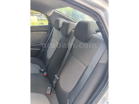 Sanayiye hiç gitmemiş Hyundai Accent blue mode plus
