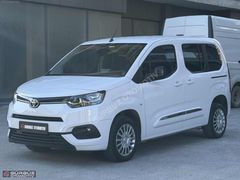2024 TOYOTA PROACE CITY BOYASIZ SERVİS BAKIMLI