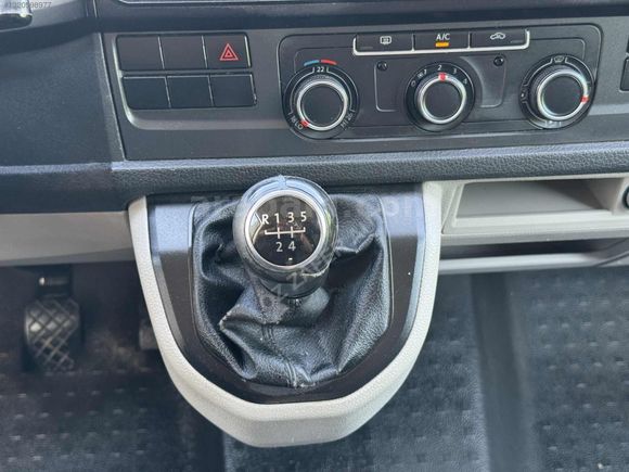 ÖZ ZAFER AUTO'DAN 2017 DÜŞÜK KM TEMİZ TRANSPORTER