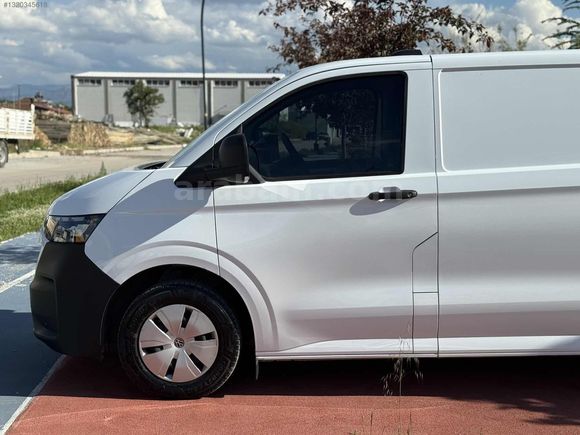 2025 TRANSPORTER SIFIRDAN FARKSIZ 6 BİNDE OTOMOTİK PANELVAN