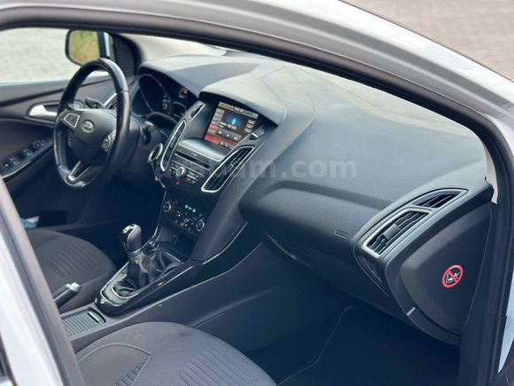 Sahibinden Ford Focus 1.6 Ti-VCT Titanium 2016 Model 