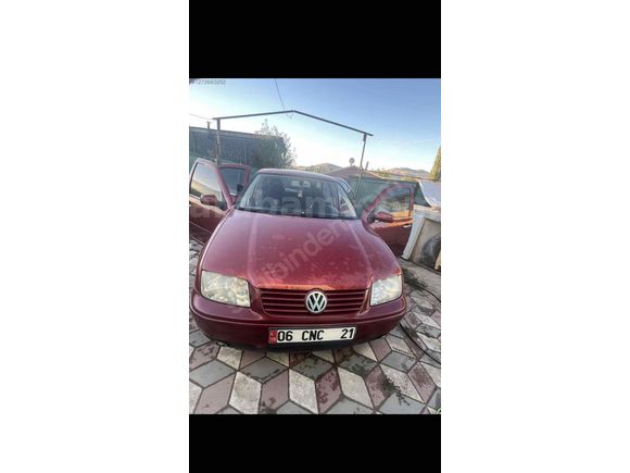 Sahibinden Volkswagen Bora 1.6 Basic 2000 Model  270.000 km Bordo