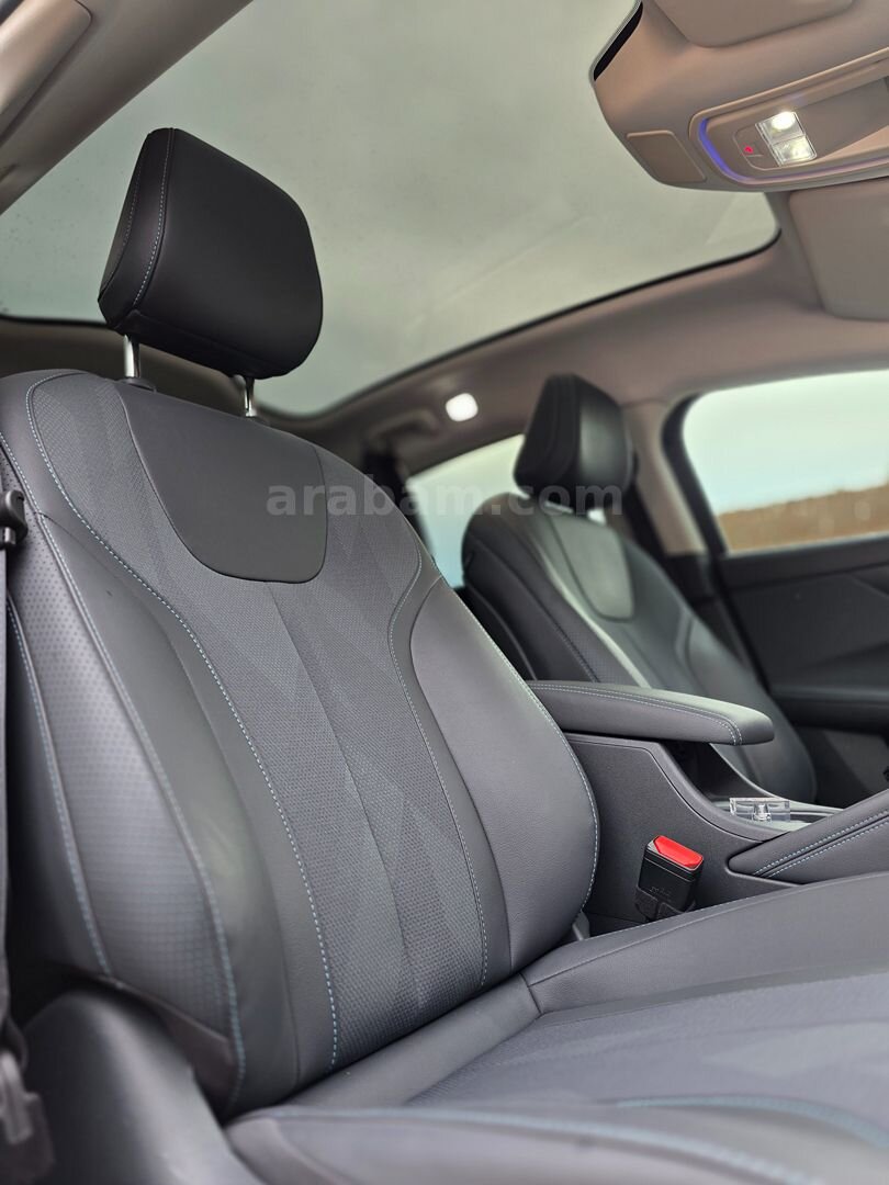 Sahibinden TOGG T10F V2 Uzun Menzil 2025 Model Sinop 14.500 km Siyah 4