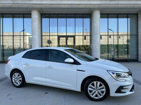 Memurdan Megane 1.3 TCe Joy Comfort 2022 Model 