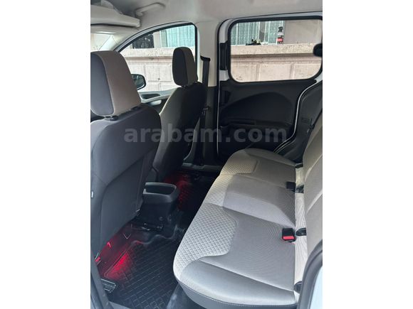 Sahibinden Ford Tourneo Courier 1.5 TDCi Titanium Plus 2020 Model