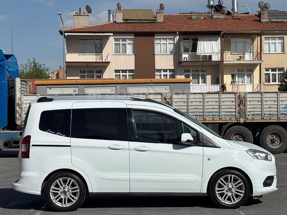 Sahibinden Ford Tourneo Courier 1.5 TDCi Titanium Plus 2020 Model