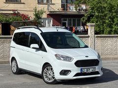 Sahibinden Ford Tourneo Courier 1.5 TDCi Titanium Plus 2020 Model