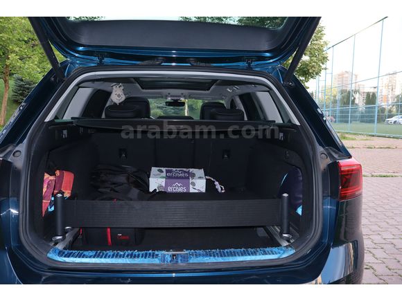 Sahibinden Volkswagen Passat Variant 1.5 TSI Elegance 2023 Model 