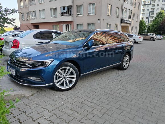 Sahibinden Volkswagen Passat Variant 1.5 TSI Elegance 2023 Model 