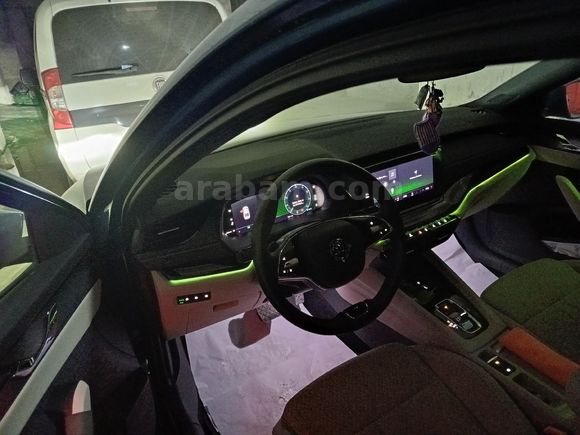 Sahibinden Skoda Octavia 1.0 e-Tec Premium 2021 Model  9.800 km Mavi