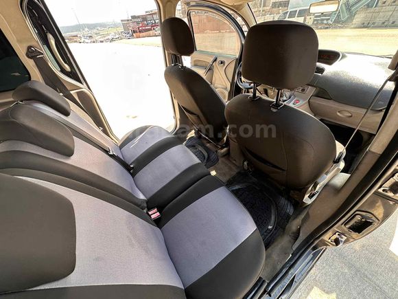  Renault Kangoo Multix 1.5 dCi Authentique 2009 Model Gaziantep
