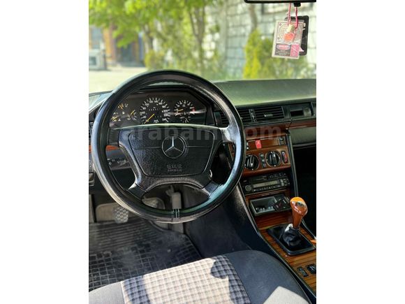 Sahibinden Mercedes - Benz E 200 1994 Model 