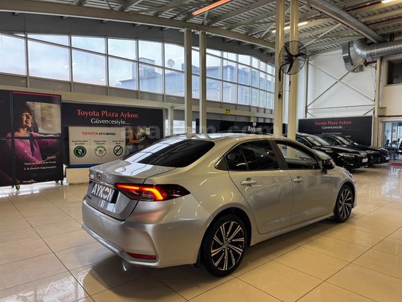 2022 TOYOTA COROLLA 1.5 FLAME X-PACK MULTIDRIVE S