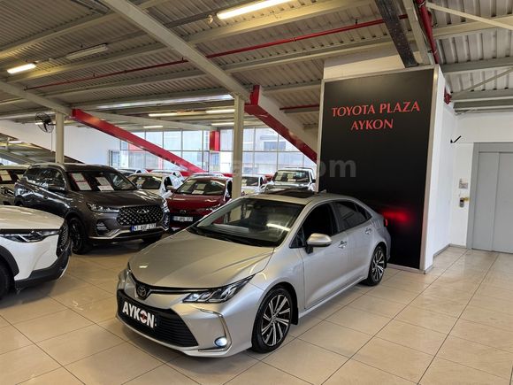 2022 TOYOTA COROLLA 1.5 FLAME X-PACK MULTIDRIVE S