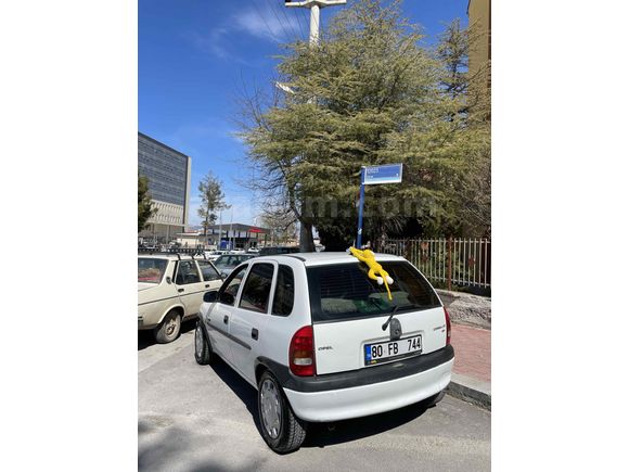 Sahibinden Opel Corsa 1.2 Swing 2000 Model 