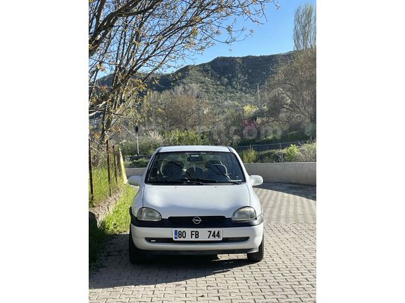 Sahibinden Opel Corsa 1.2 Swing 2000 Model 