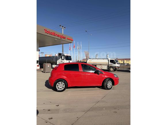 Sahibinden Fiat Punto 1.4 Popstar S&S 2017 Model  135000 km Kırmızı