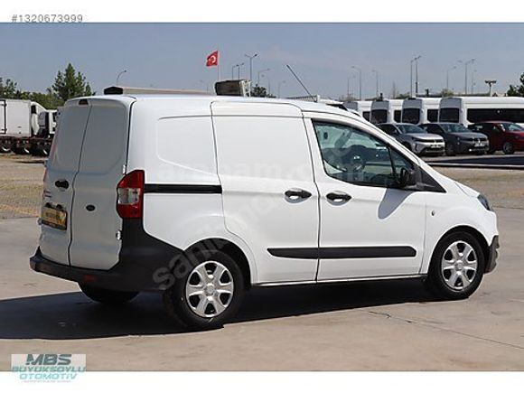 MBS BÜYÜKSOYLUDAN 2018 TRANSIT COURIER 1.5 TDCi KLİMALI PANELVAN