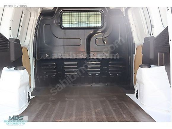 MBS BÜYÜKSOYLUDAN 2018 TRANSIT COURIER 1.5 TDCi KLİMALI PANELVAN