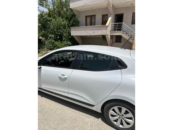 Yetkili Servis Bakımlı  Renault Clio 1.0 TCe Joy 